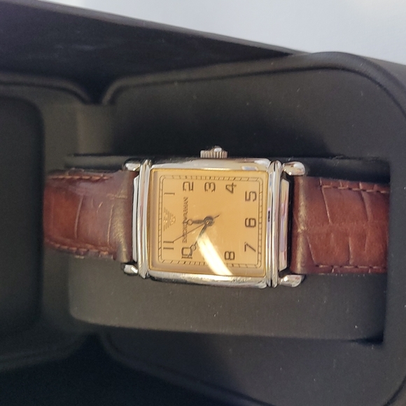 EMPORIUM ARMANI Lady Watch - Picture 2 of 6